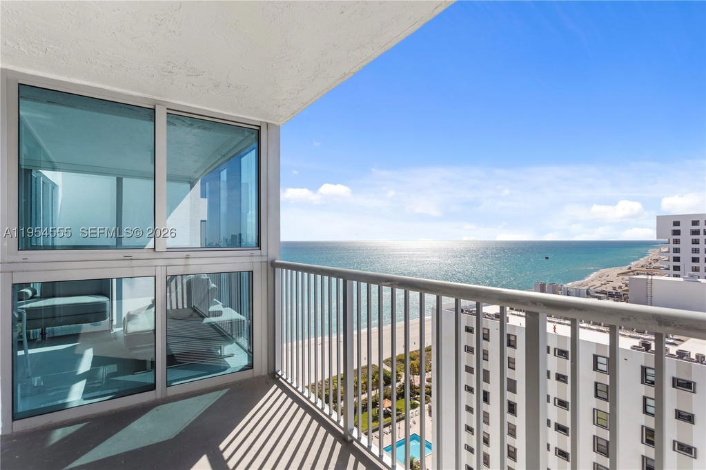Real estate property located at 2655 Collins Ave PH06/08, Miami-dade, Mirasol Ocean Towers Cond, Miami Beach, FL