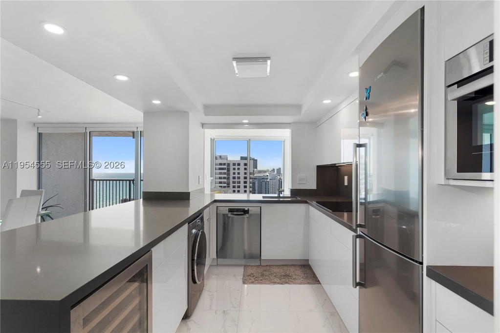 Real estate property located at 2655 Collins Ave PH06/08, Miami-dade, Mirasol Ocean Towers Cond, Miami Beach, FL