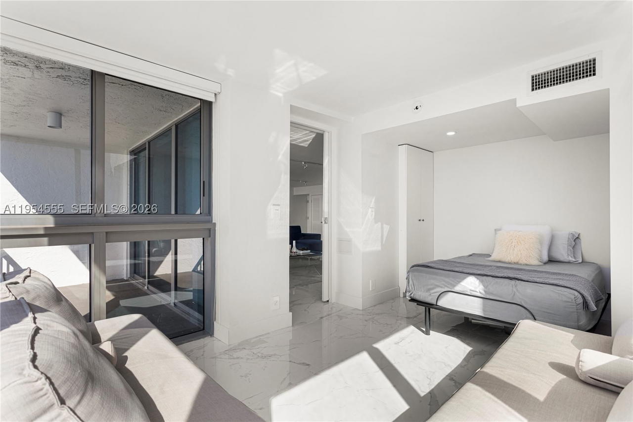 Real estate property located at 2655 Collins Ave PH06/08, Miami-dade, Mirasol Ocean Towers Cond, Miami Beach, FL