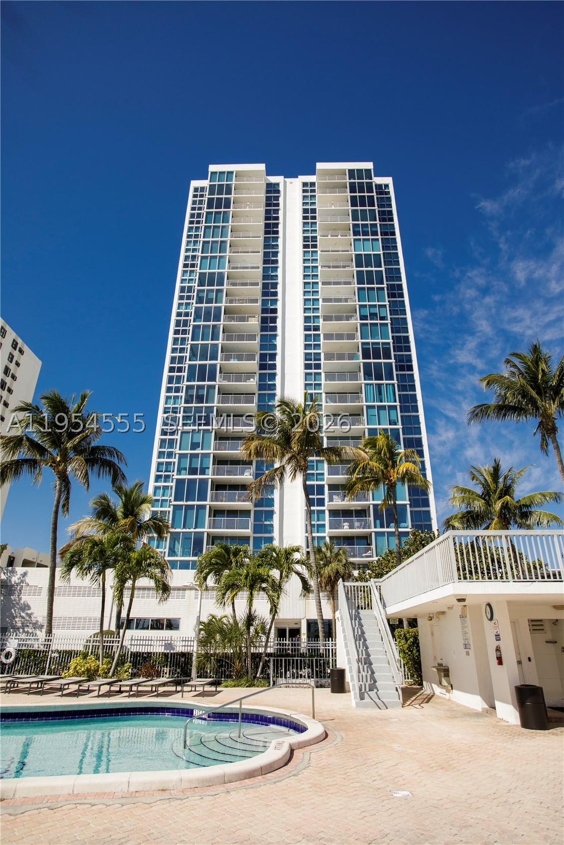 Real estate property located at 2655 Collins Ave PH06/08, Miami-dade, Mirasol Ocean Towers Cond, Miami Beach, FL