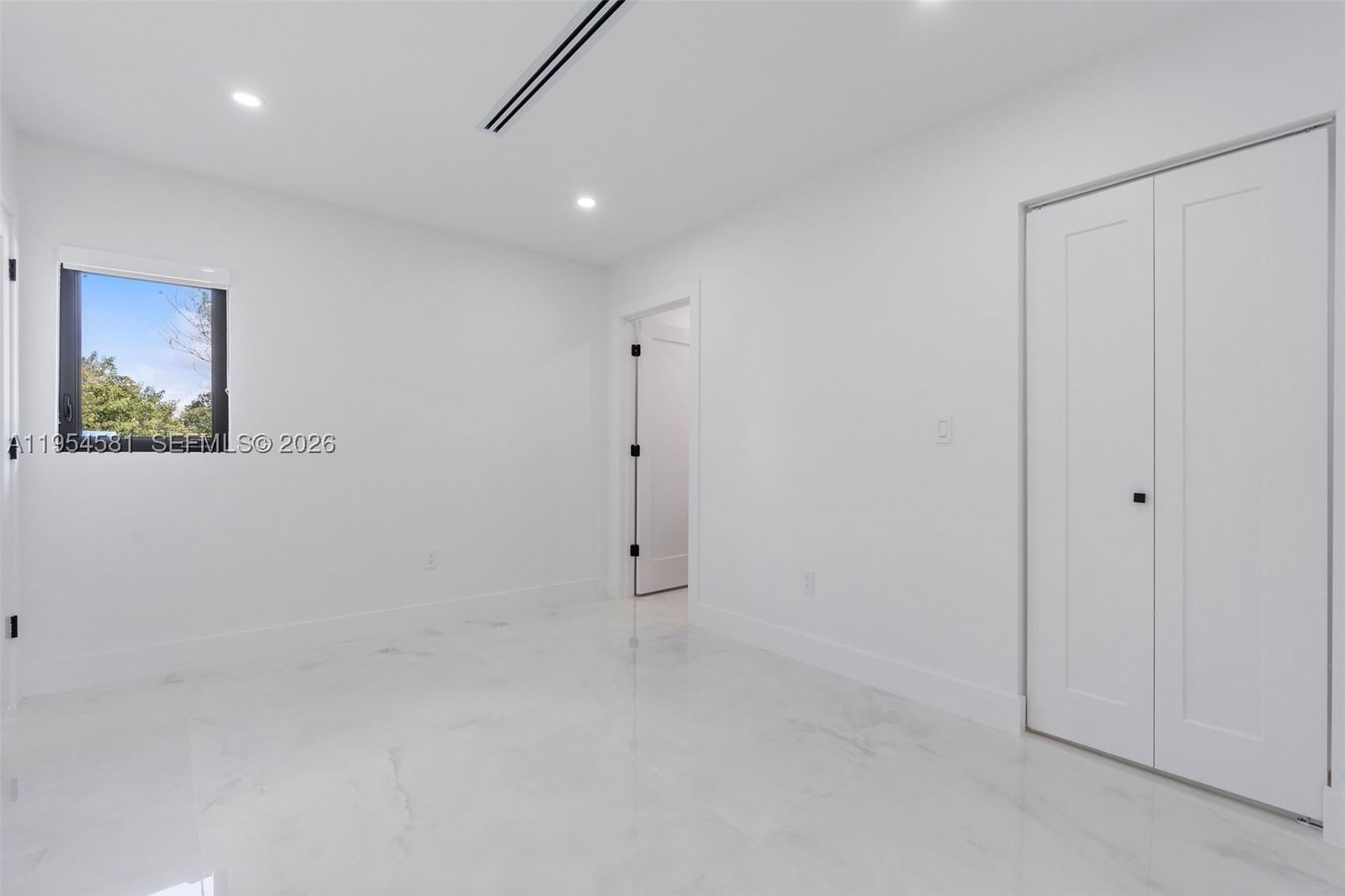 Real estate property located at 12425 226th St, Miami-dade, Tripletts Addn To Goulds, Miami, FL