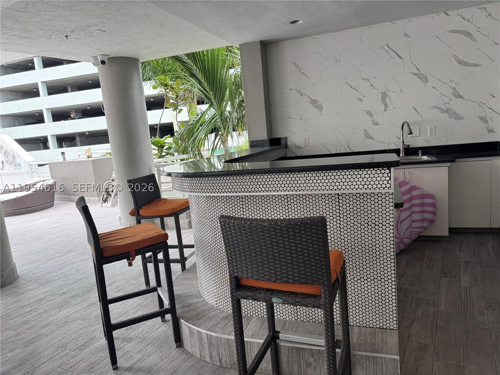 Real estate property located at 1402 Brickell Bay Dr #1103, Miami-dade, Commodore Bay Condo, Miami, FL