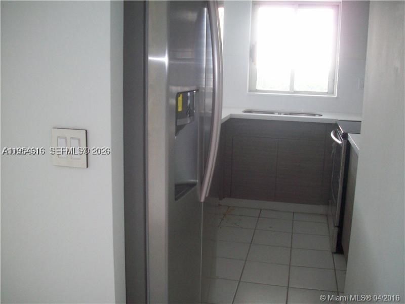 Real estate property located at 1402 Brickell Bay Dr #1103, Miami-dade, Commodore Bay Condo, Miami, FL