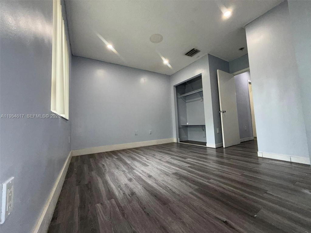 Real estate property located at 9825 54th St, Miami-dade, Tropical Estates 1st Addn, Miami, FL
