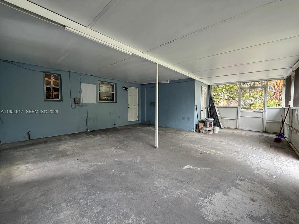 Real estate property located at 9825 54th St, Miami-dade, Tropical Estates 1st Addn, Miami, FL
