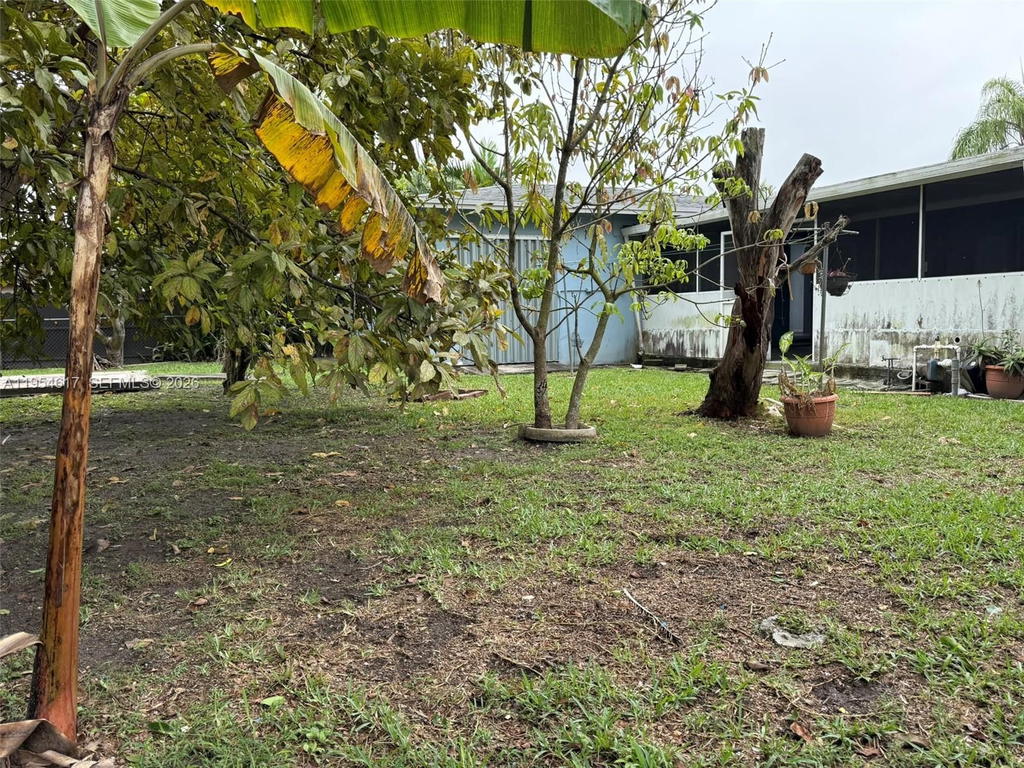 Real estate property located at 9825 54th St, Miami-dade, Tropical Estates 1st Addn, Miami, FL