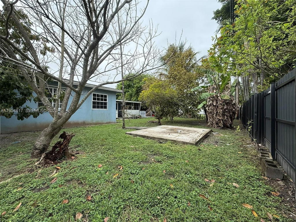 Real estate property located at 9825 54th St, Miami-dade, Tropical Estates 1st Addn, Miami, FL