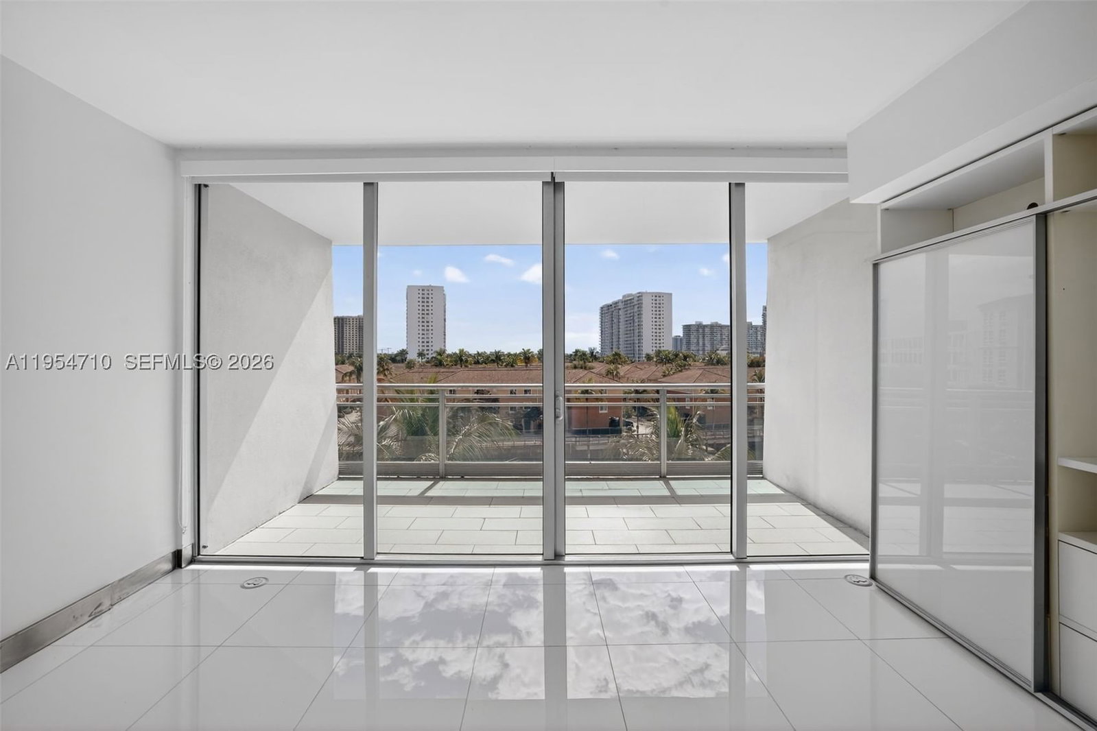 Real estate property located at 2950 188th St #302, Miami-dade, Artech Residences At Aven, Aventura, FL