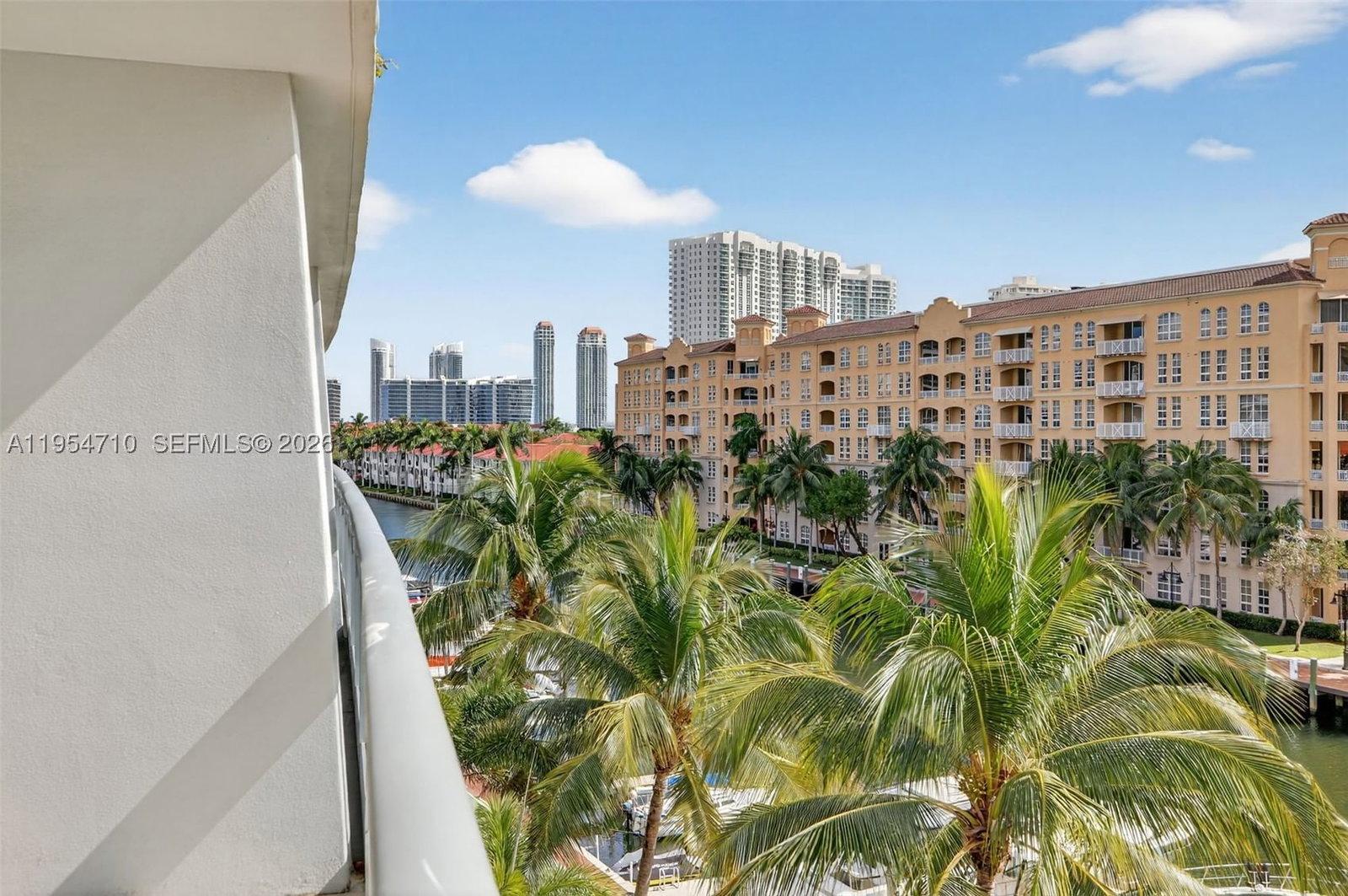 Real estate property located at 2950 188th St #302, Miami-dade, Artech Residences At Aven, Aventura, FL