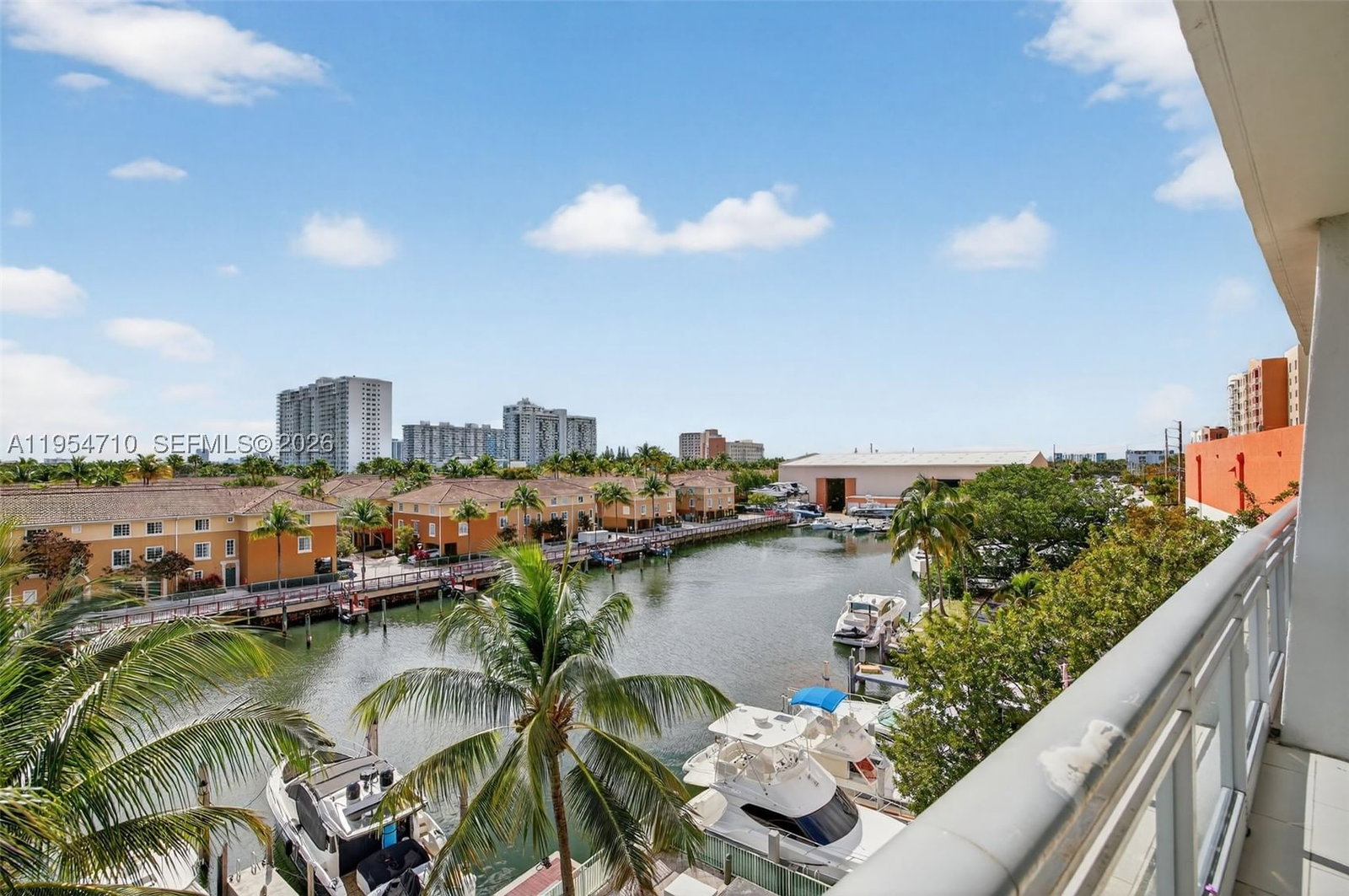 Real estate property located at 2950 188th St #302, Miami-dade, Artech Residences At Aven, Aventura, FL