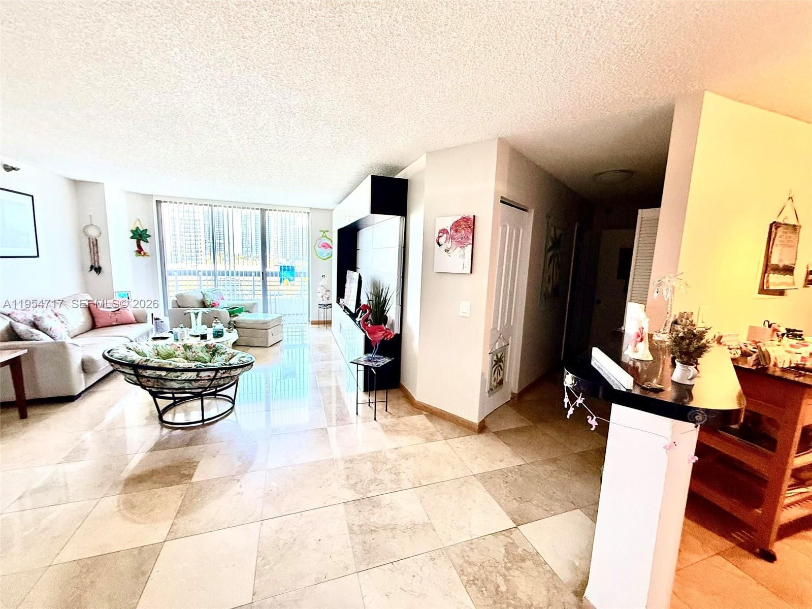 Real estate property located at 3400 192nd St #710, Miami-dade, Mystic Pointe Tower 600 C, Aventura, FL