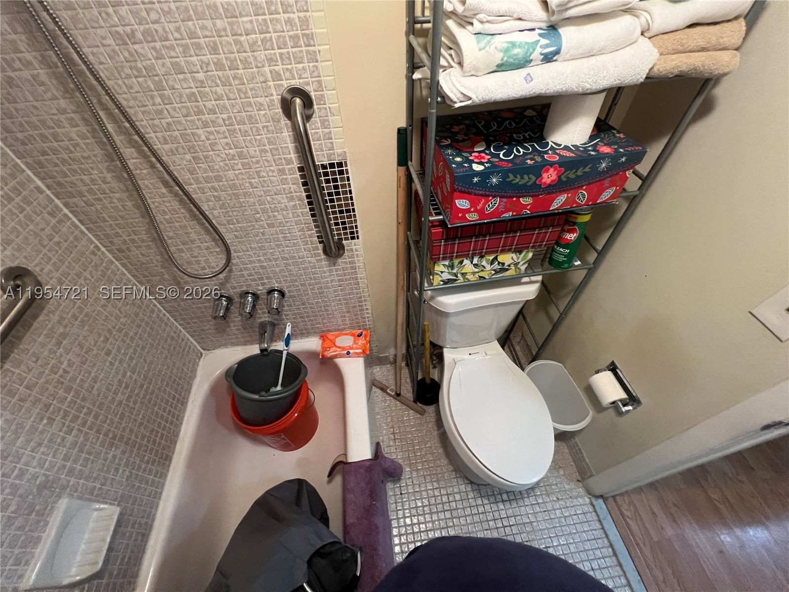 Real estate property located at 6911 147 AV #1G, Miami-dade, Sovereigns Condo, Miami, FL