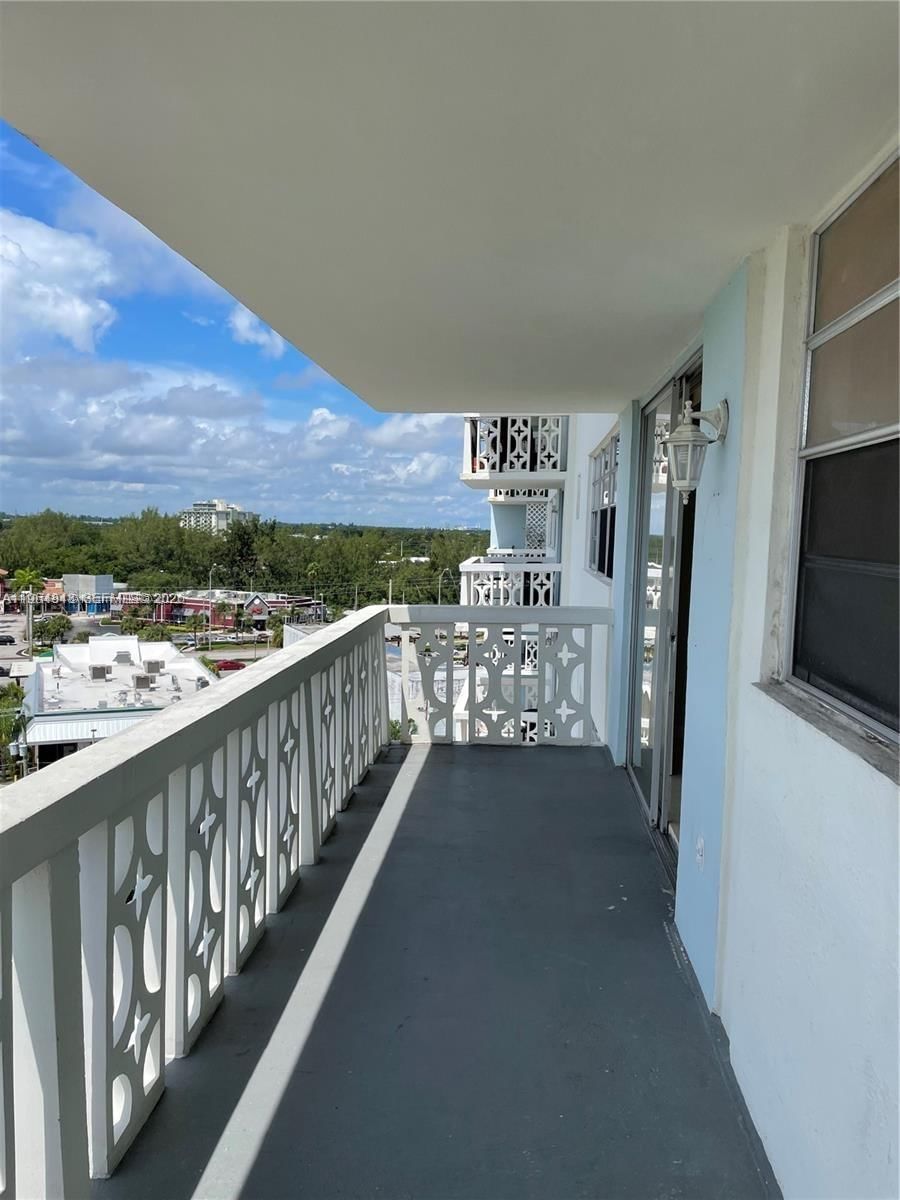 Real estate property located at 13155 Ixora Ct #901, Miami-dade, Keystone Harbor Club Cond, North Miami, FL