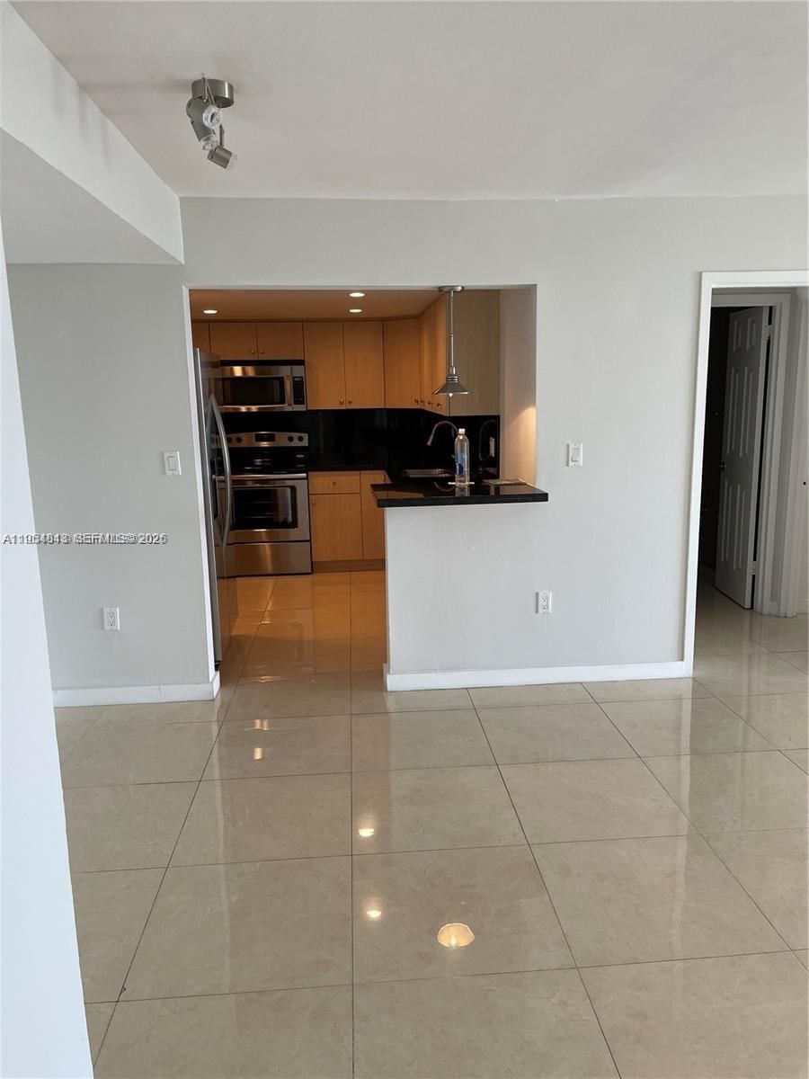 Real estate property located at 13155 Ixora Ct #901, Miami-dade, Keystone Harbor Club Cond, North Miami, FL
