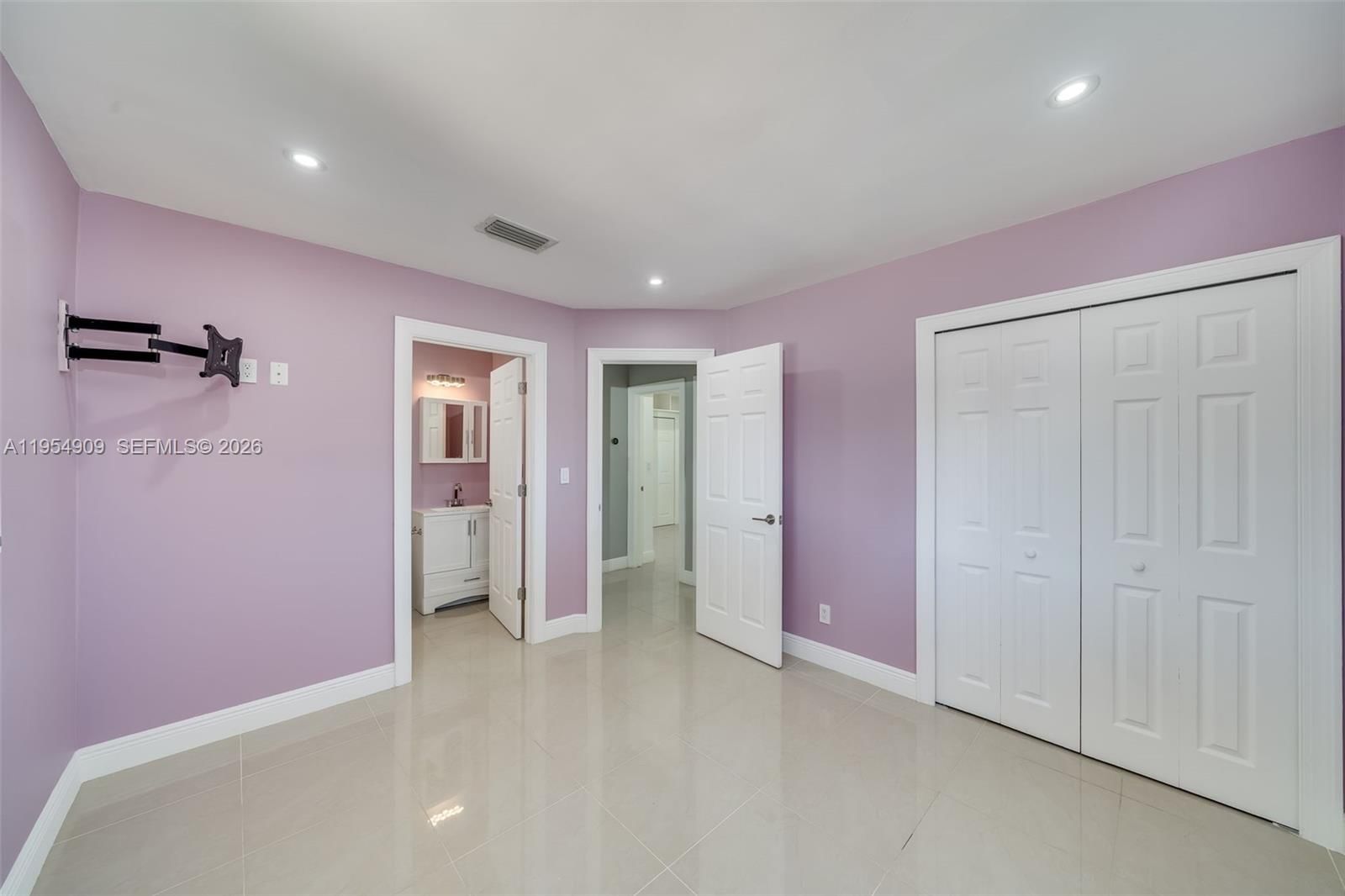Real estate property located at 11800 35th St, Miami-dade, Southern Ests 1st Addn, Miami, FL