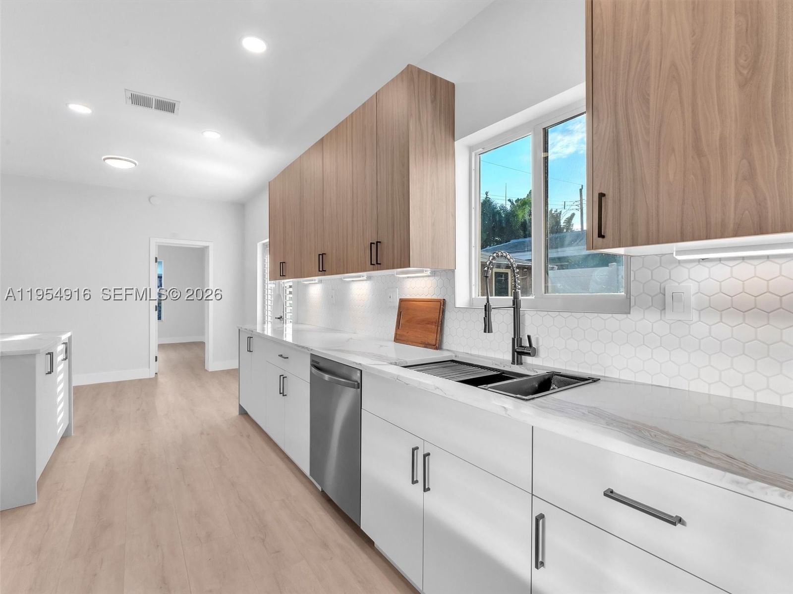 Real estate property located at 2144 61st Ct, Broward, Imperial Point 1 Sec, Fort Lauderdale, FL
