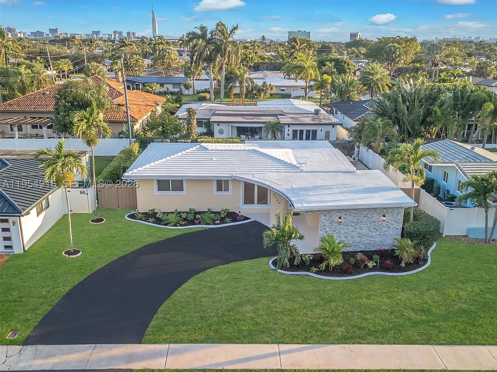 Real estate property located at 2144 61st Ct, Broward, Imperial Point 1 Sec, Fort Lauderdale, FL