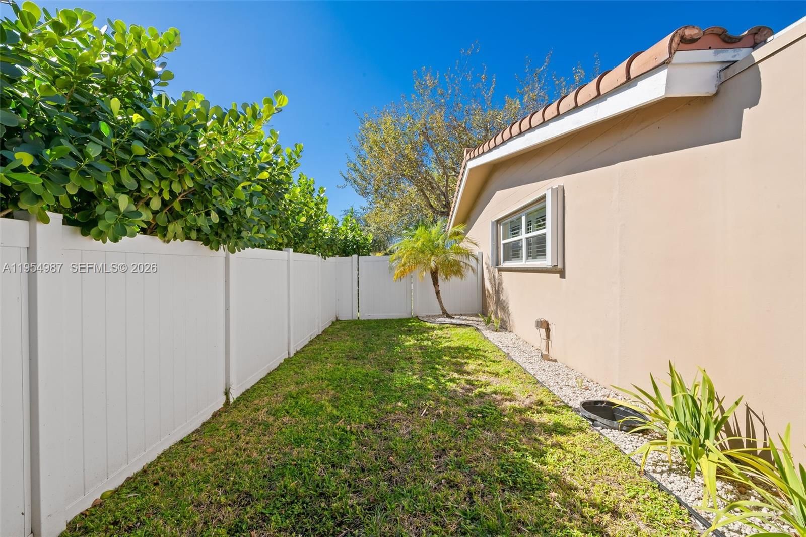 Real estate property located at 6200 21st Rd, Broward, Imperial Point 1 Sec, Fort Lauderdale, FL