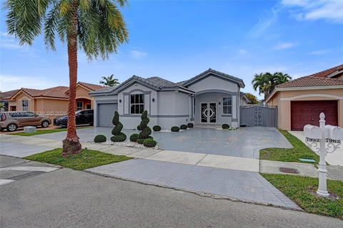 Real estate property located at 7952 198th St, Miami-dade, Spanish Lakes 2nd Addn, Hialeah, FL