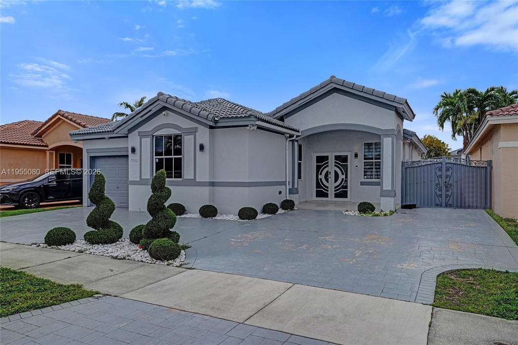 Real estate property located at 7952 198th St, Miami-dade, Spanish Lakes 2nd Addn, Hialeah, FL
