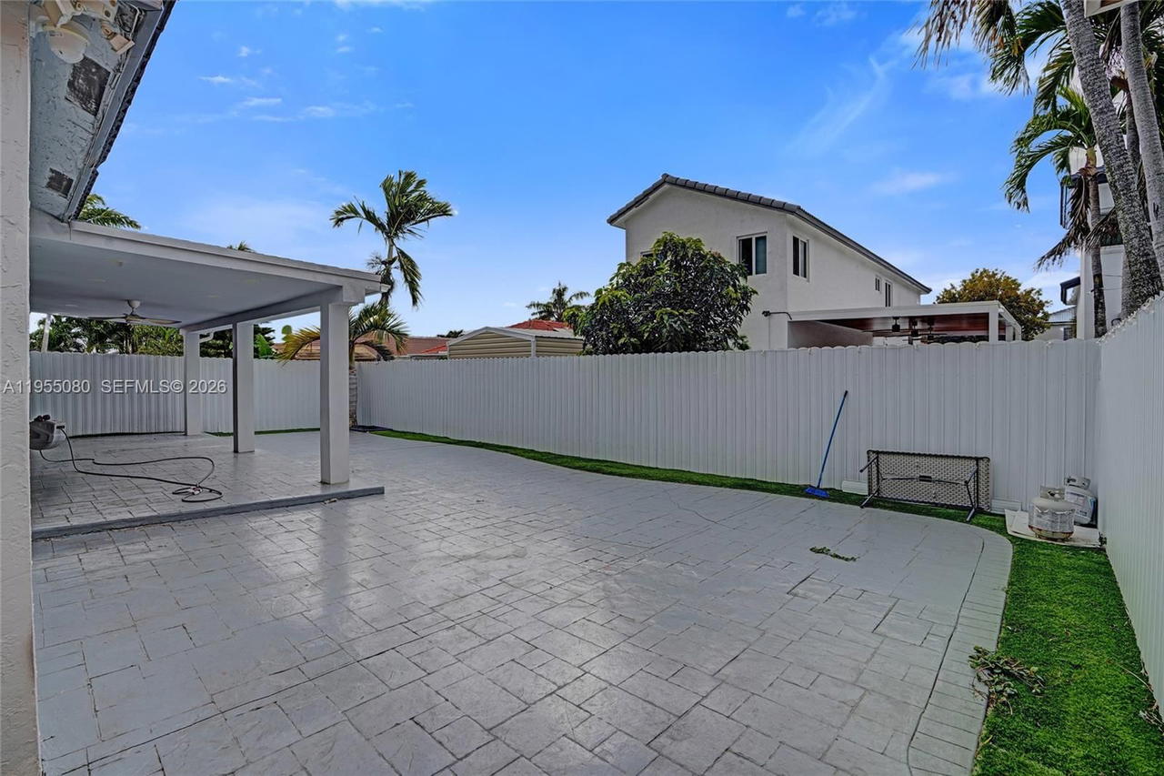 Real estate property located at 7952 198th St, Miami-dade, Spanish Lakes 2nd Addn, Hialeah, FL