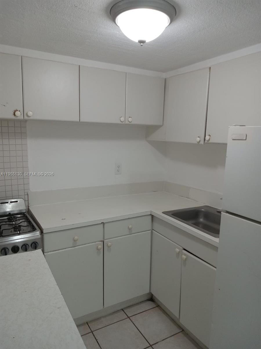 Real estate property located at 1230 54th St #216A, Miami-dade, The Kensington Condo, Hialeah, FL