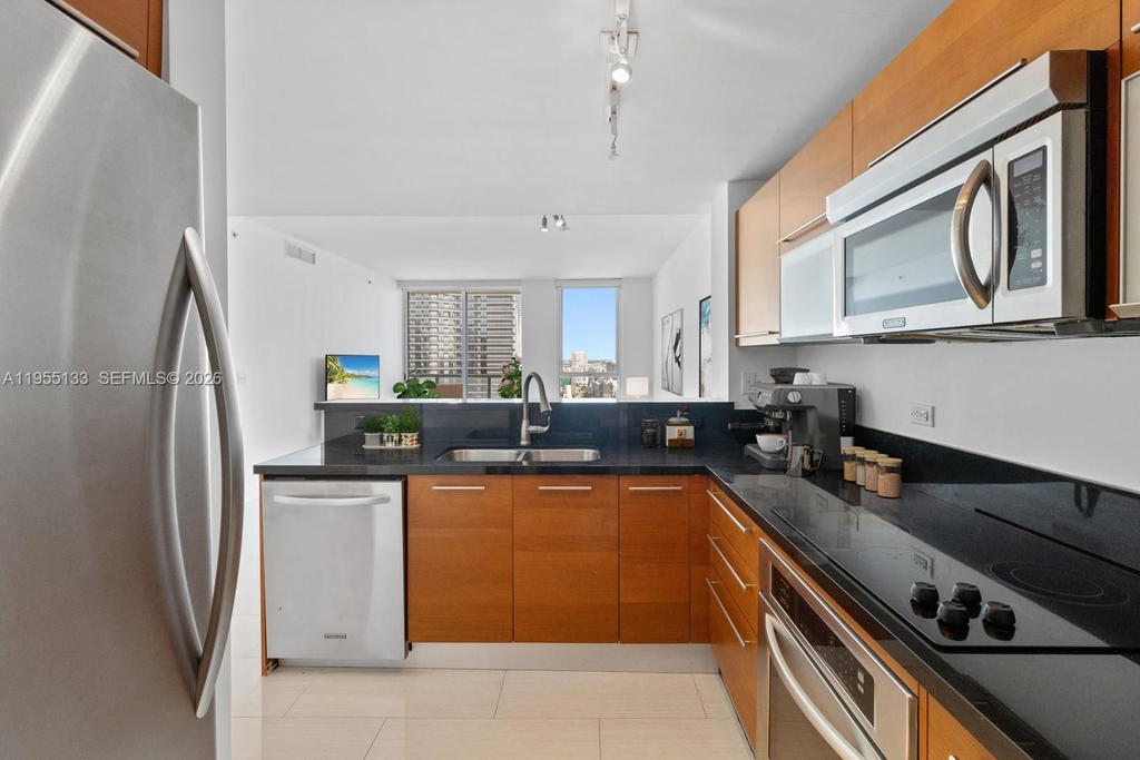Real estate property located at 244 Biscayne Blvd #3104, Miami-dade, Vizcayne North Condo, Miami, FL