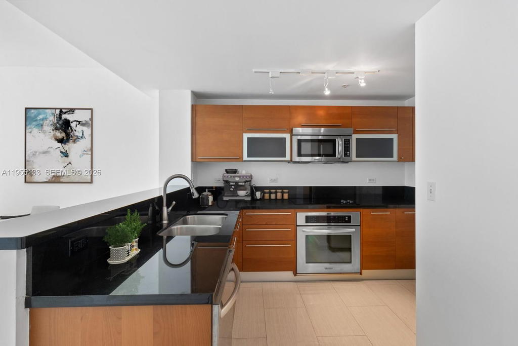 Real estate property located at 244 Biscayne Blvd #3104, Miami-dade, Vizcayne North Condo, Miami, FL