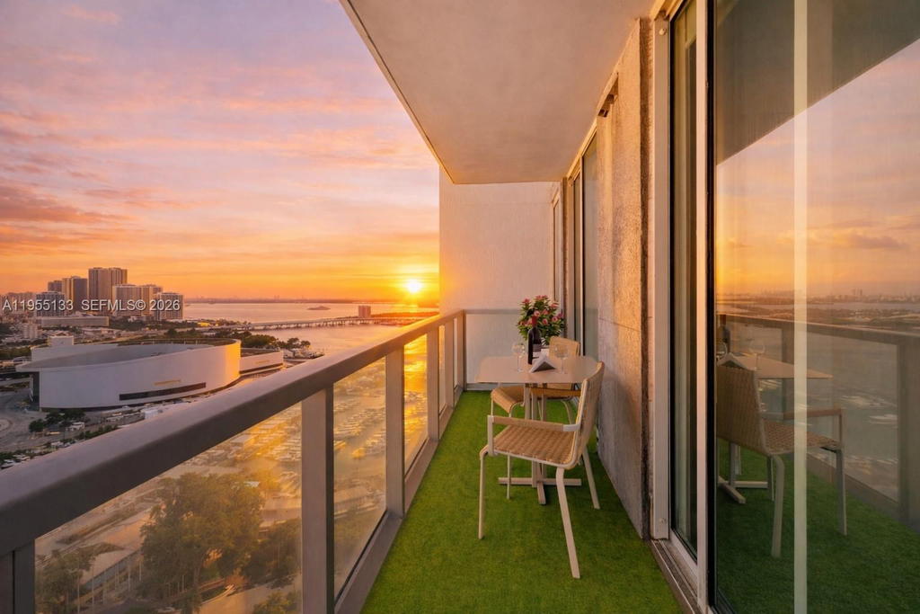 Real estate property located at 244 Biscayne Blvd #3104, Miami-dade, Vizcayne North Condo, Miami, FL