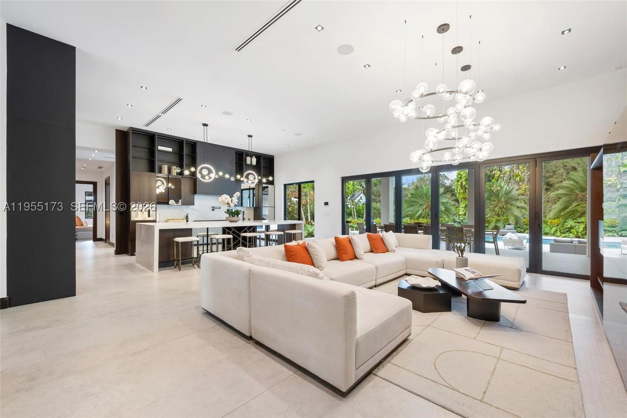 Real estate property located at 11600 77th Ave, Miami-dade, Suniland Estates 1st Addn, Pinecrest, FL