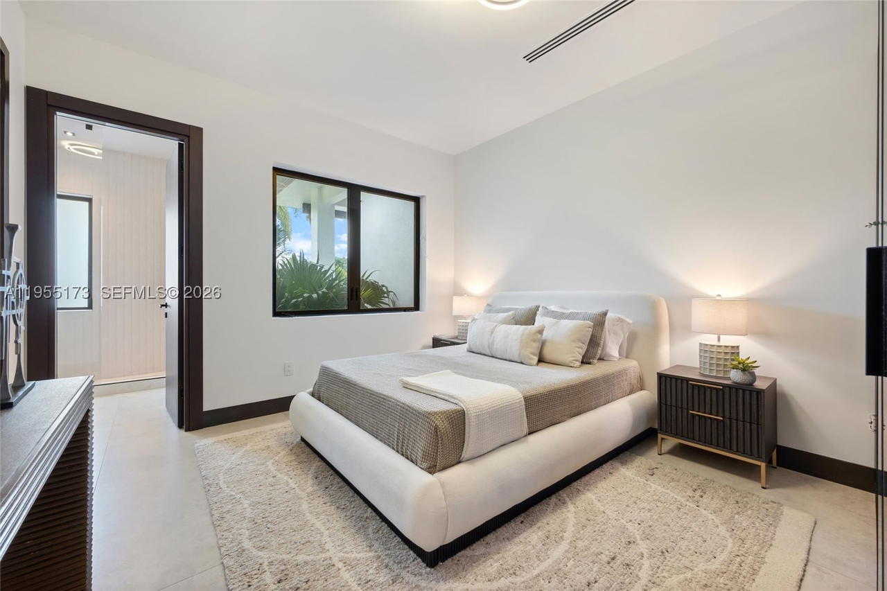 Real estate property located at 11600 77th Ave, Miami-dade, Suniland Estates 1st Addn, Pinecrest, FL