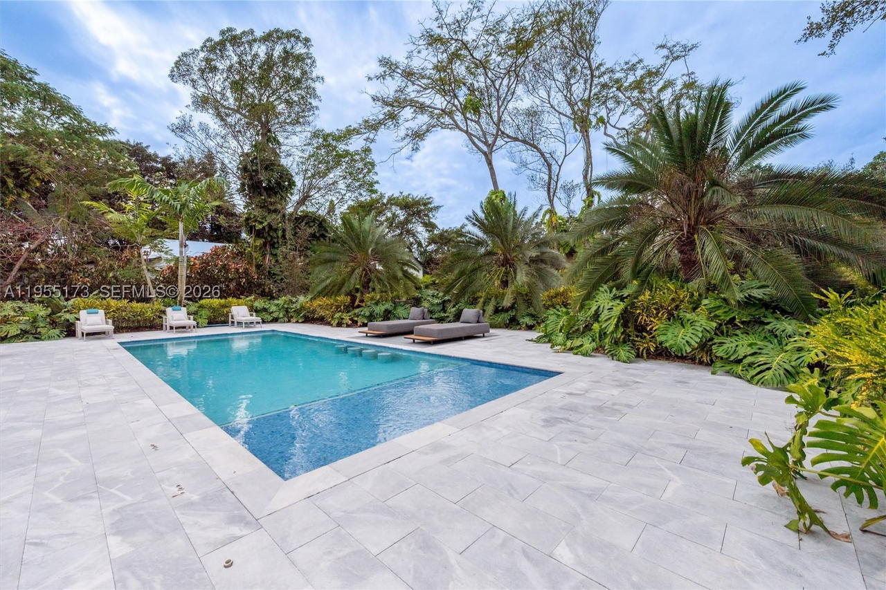 Real estate property located at 11600 77th Ave, Miami-dade, Suniland Estates 1st Addn, Pinecrest, FL