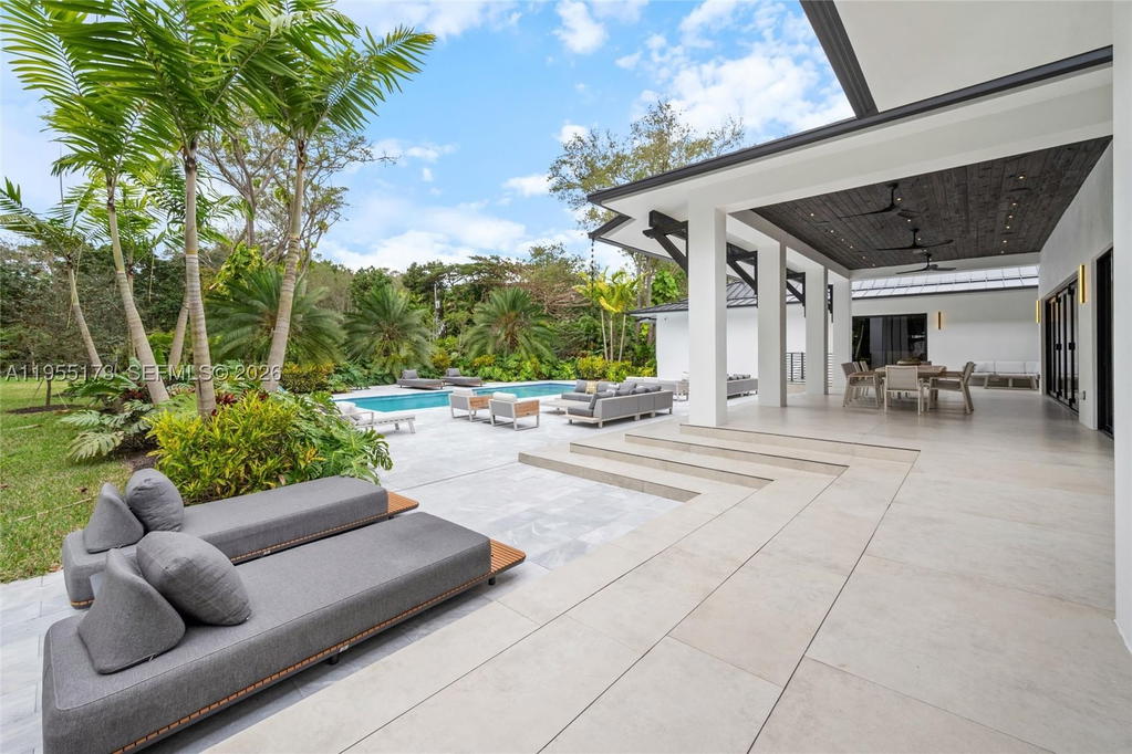 Real estate property located at 11600 77th Ave, Miami-dade, Suniland Estates 1st Addn, Pinecrest, FL
