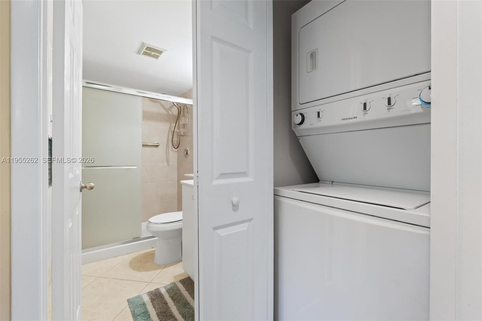 Real estate property located at 6662 Boca Del Mar Dr #112, Palm Beach, Club Royale Condo, Boca Raton, FL