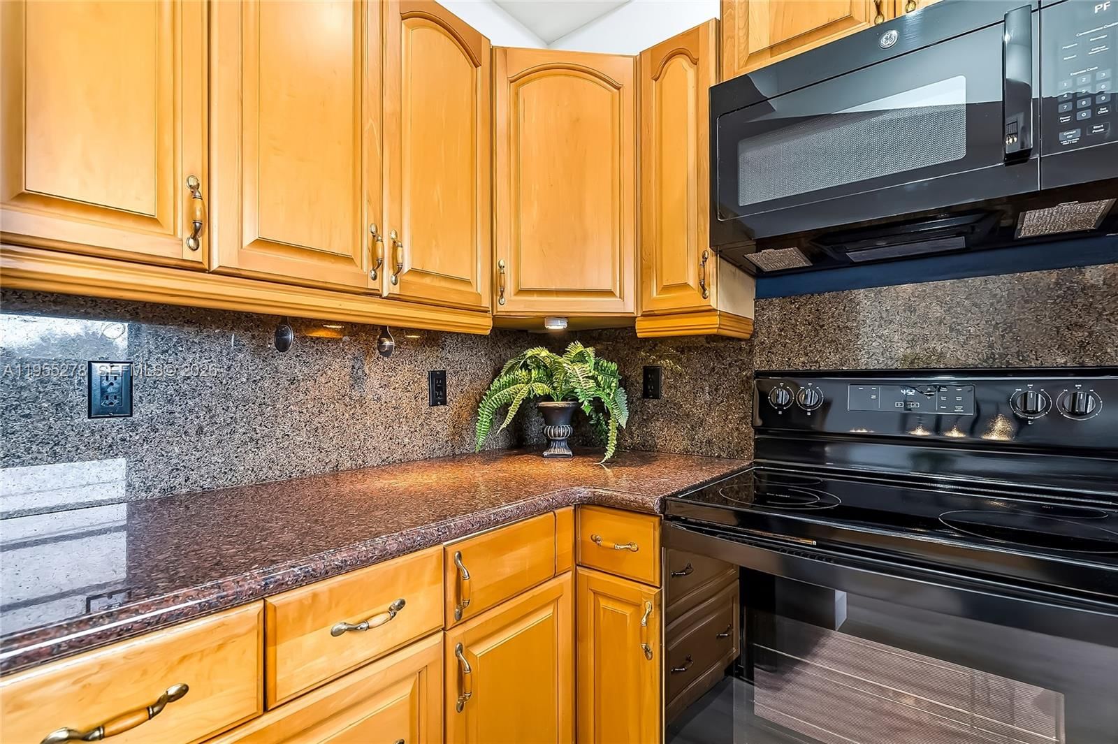 Real estate property located at 1419 Crest Dr, Palm Beach, Lake Osborne Estates, Lake Worth, FL