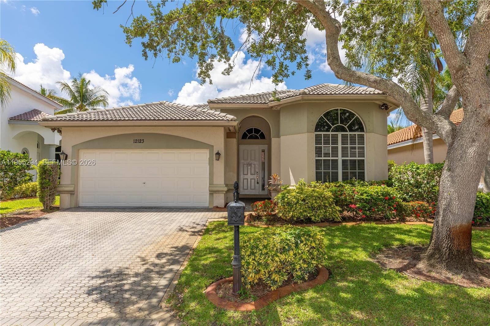 Real estate property located at 12123 15th Ct, Broward, Eagle Trace, Coral Springs, FL