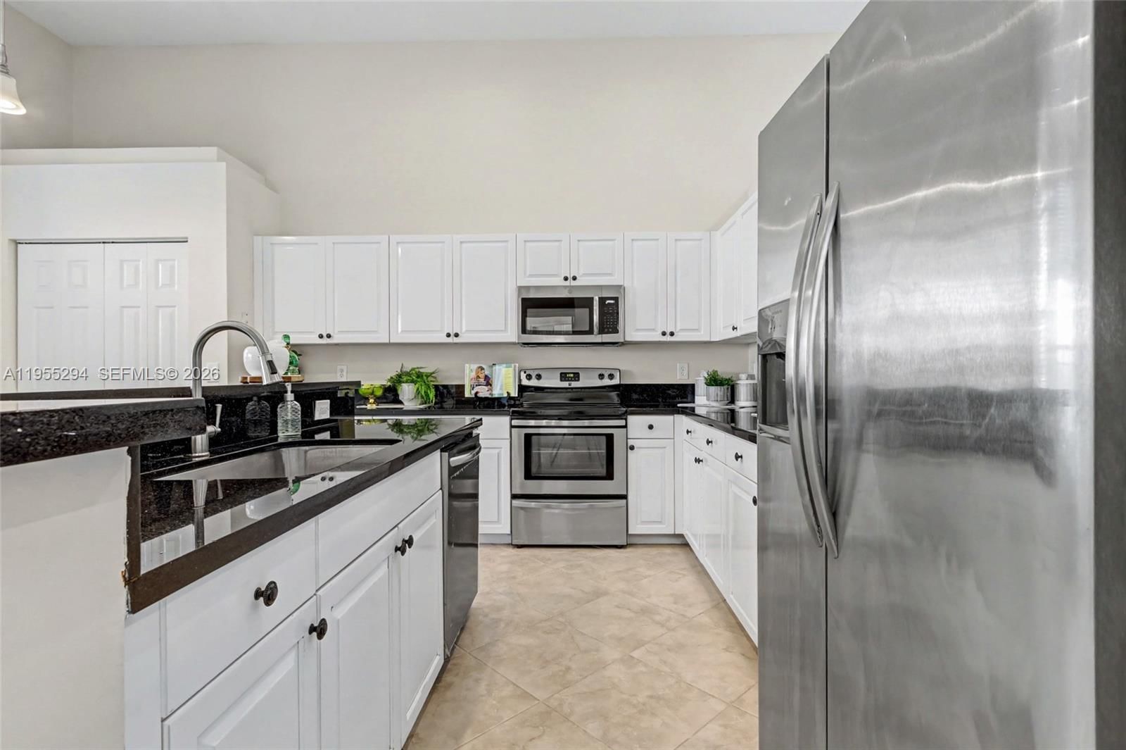 Real estate property located at 12123 15th Ct, Broward, Eagle Trace, Coral Springs, FL
