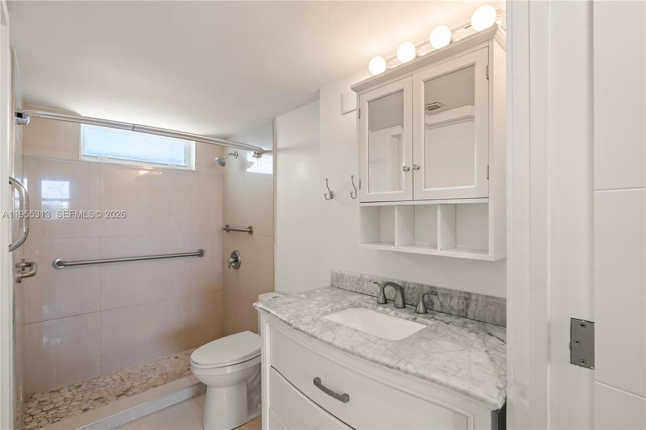 Real estate property located at 2861 Leonard Dr F311, Miami-dade, Point East Sec Ii Condo, Aventura, FL