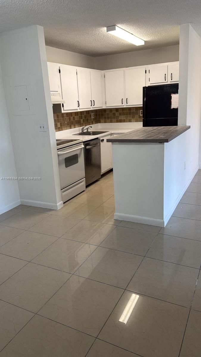 Real estate property located at 15620 80th St H-203, Miami-dade, The Courts At Kendall Con, Miami, FL