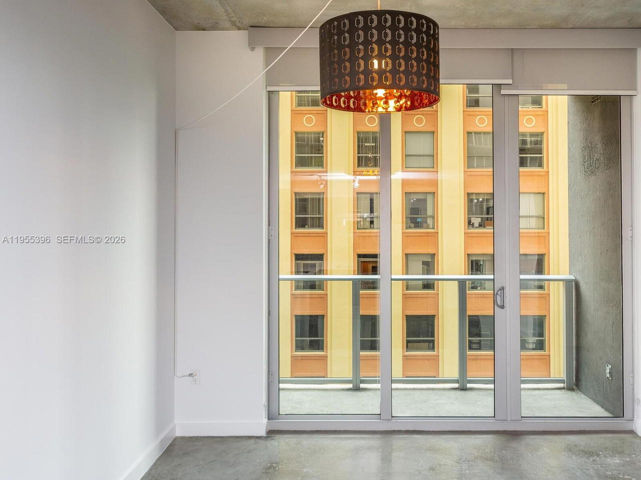 Real estate property located at 151 1st St #805, Miami-dade, Centro Condo, Miami, FL