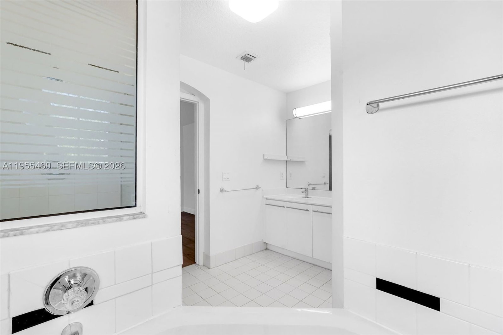 Real estate property located at 1120 Cliffrose St, Broward, West Lake Village Plat, Hollywood, FL