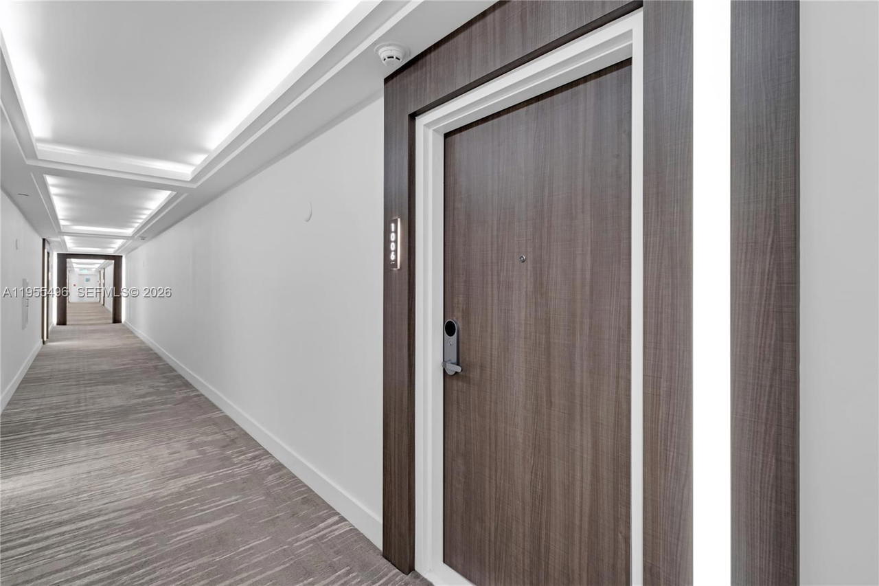 Real estate property located at 2301 Collins Ave #1006, Miami-dade, Roney Palace Condo, Miami Beach, FL
