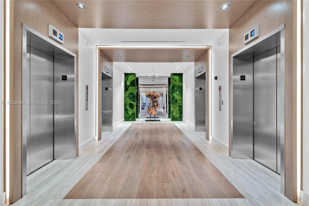 Real estate property located at 2301 Collins Ave #1006, Miami-dade, Roney Palace Condo, Miami Beach, FL