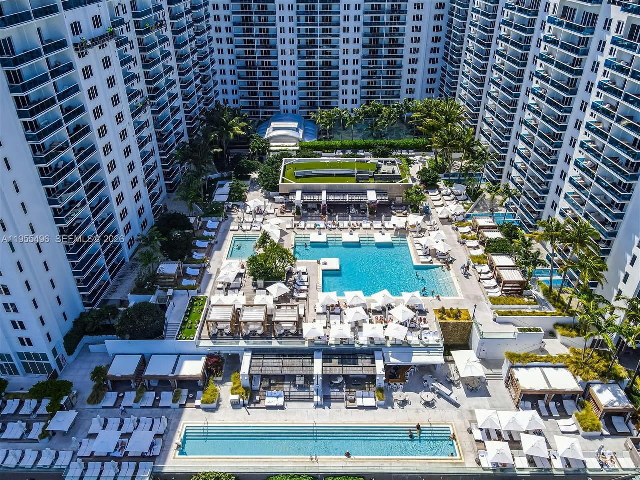 Real estate property located at 2301 Collins Ave #1006, Miami-dade, Roney Palace Condo, Miami Beach, FL
