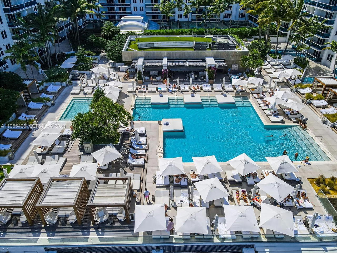 Real estate property located at 2301 Collins Ave #1006, Miami-dade, Roney Palace Condo, Miami Beach, FL