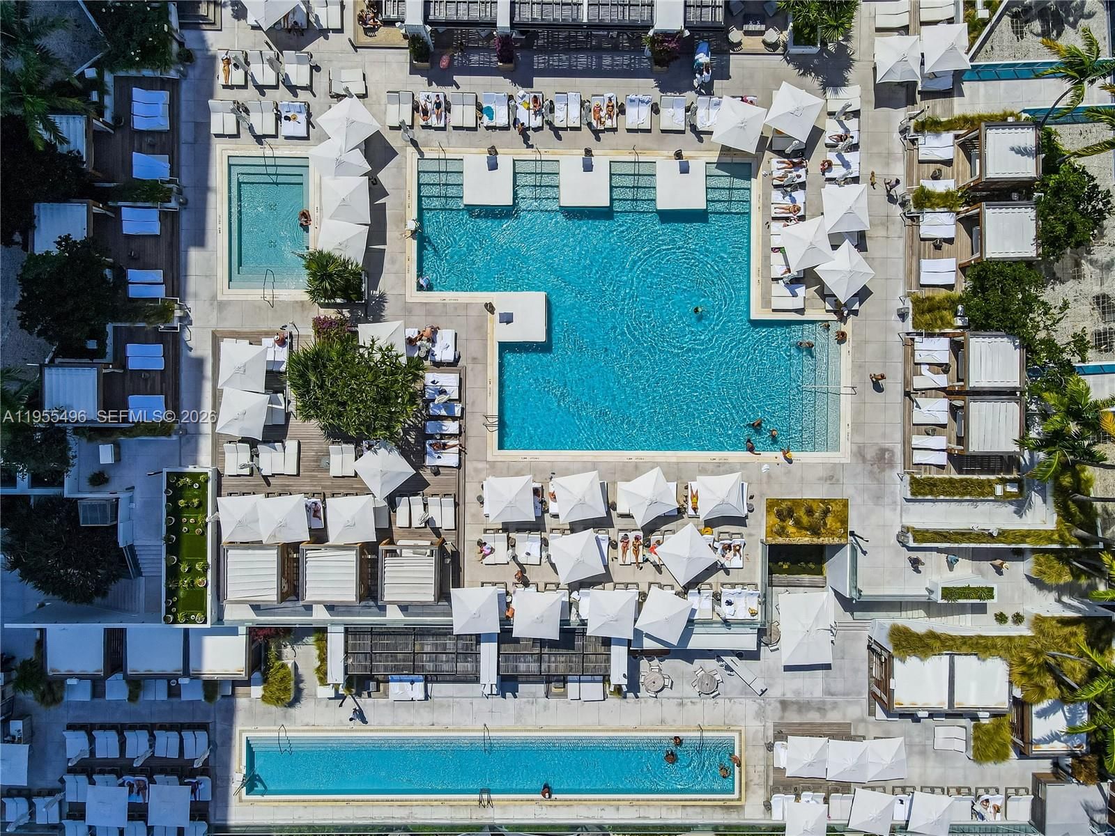 Real estate property located at 2301 Collins Ave #1006, Miami-dade, Roney Palace Condo, Miami Beach, FL