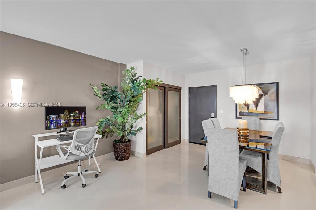 Real estate property located at 2301 Collins Ave #1006, Miami-dade, Roney Palace Condo, Miami Beach, FL