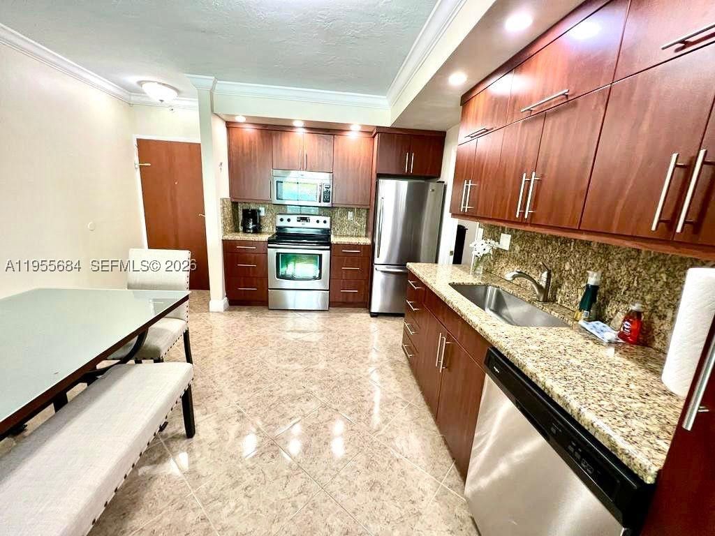 Real estate property located at 3801 Ocean Dr #2C, Broward, Tides On Hollywood Beach, Hollywood, FL