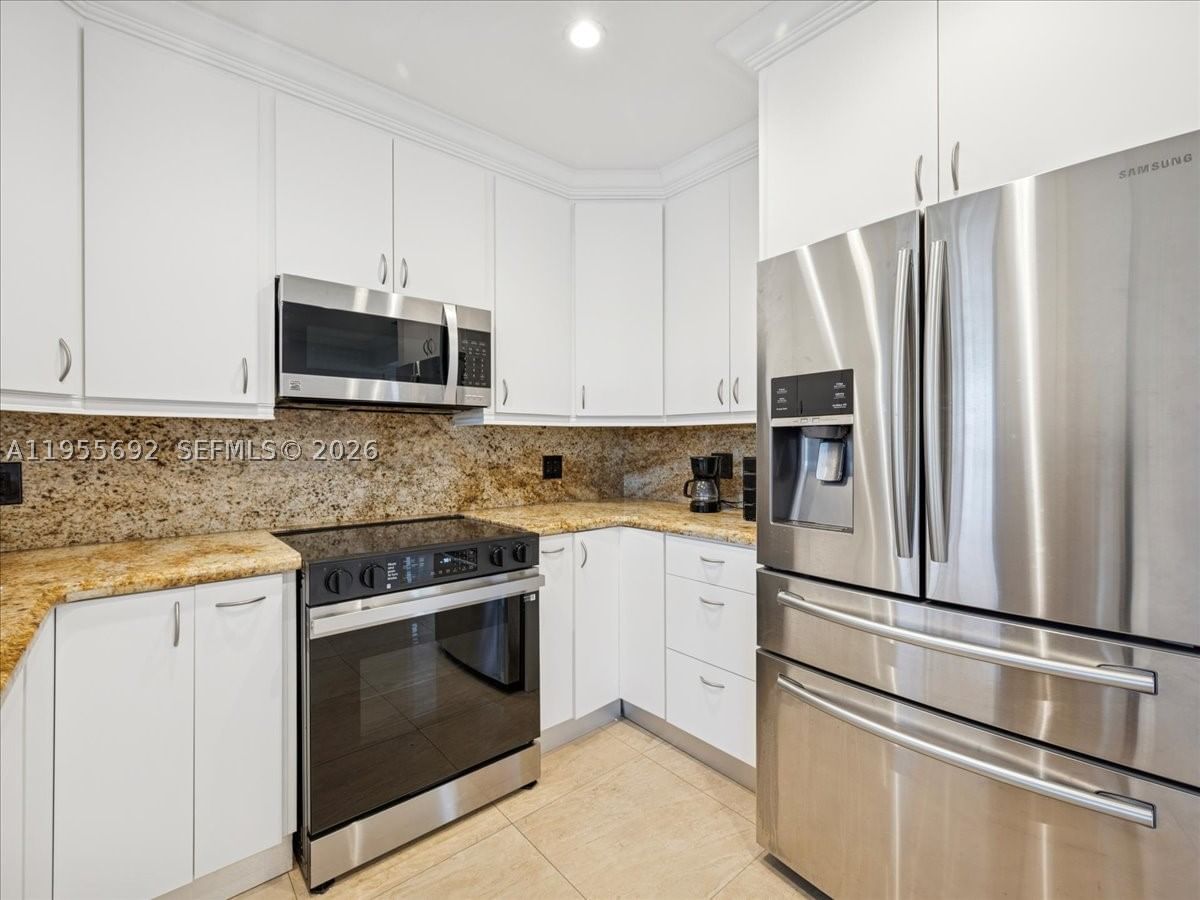 Real estate property located at 6891 26th Ter, Miami-dade, Artbilt Homes, Miami, FL