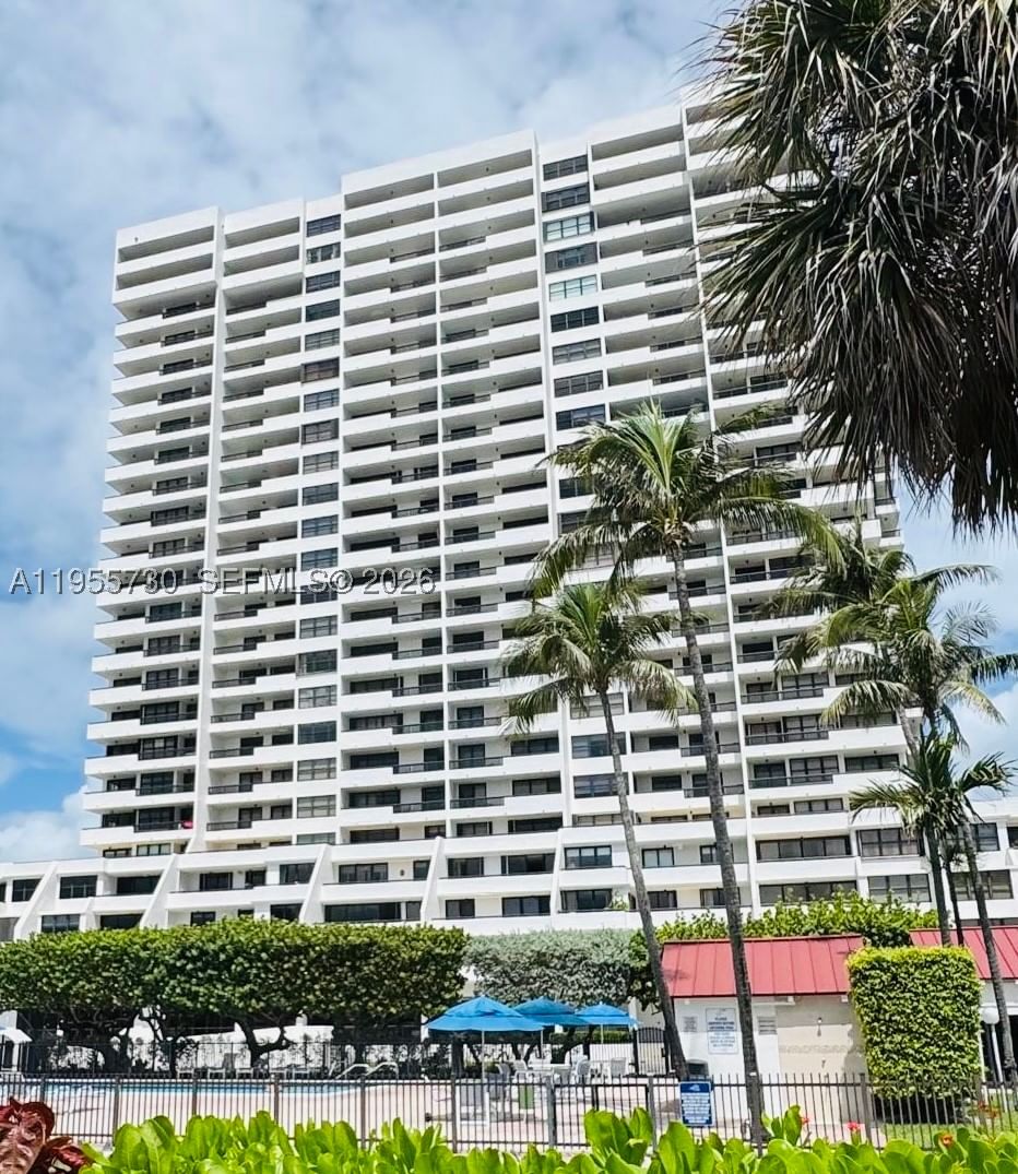 Real estate property located at 2555 Collins Ave #1804, Miami-dade, Club Atlantis Condo, Miami Beach, FL